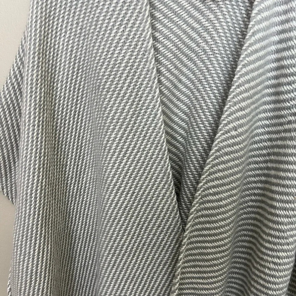 Aerie • Knit Striped Shawl - Picture 3 of 7